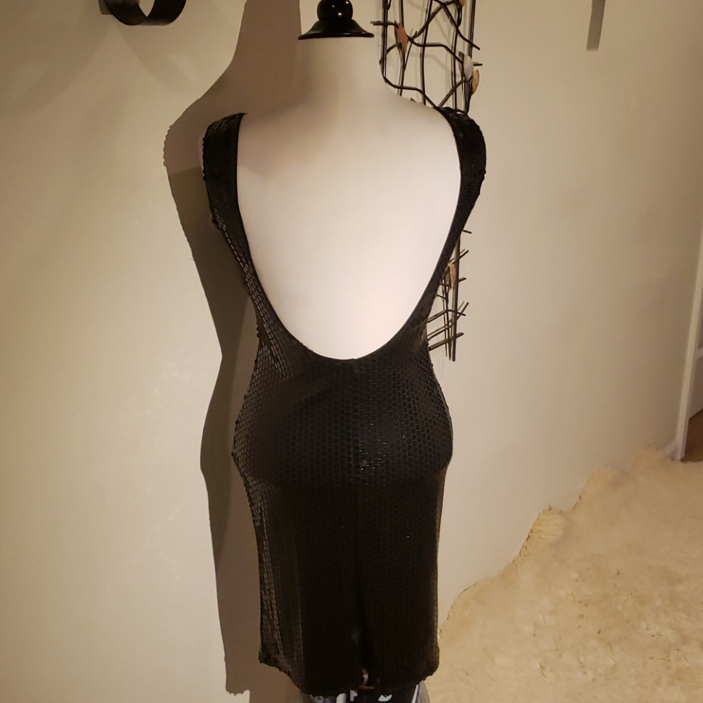 GLENROB DRESS - Picture 9 of 16